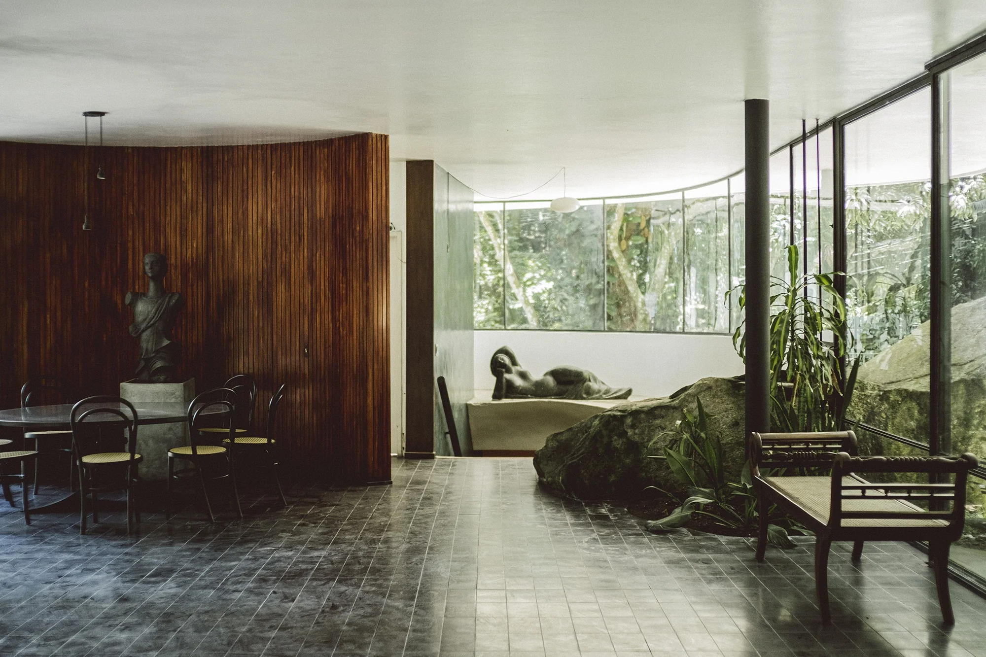Casa das Canoas: Oscar Niemeyer’s Organic Modernism Masterpiece in Rio